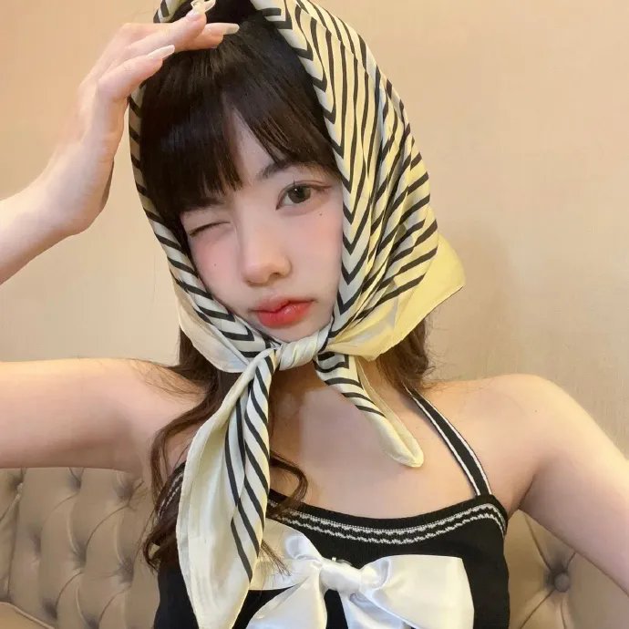 然后,她找到了我